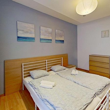 2Br Apt With Free Garage Parking, Close To The Historic Centre Bratislava Dış mekan fotoğraf