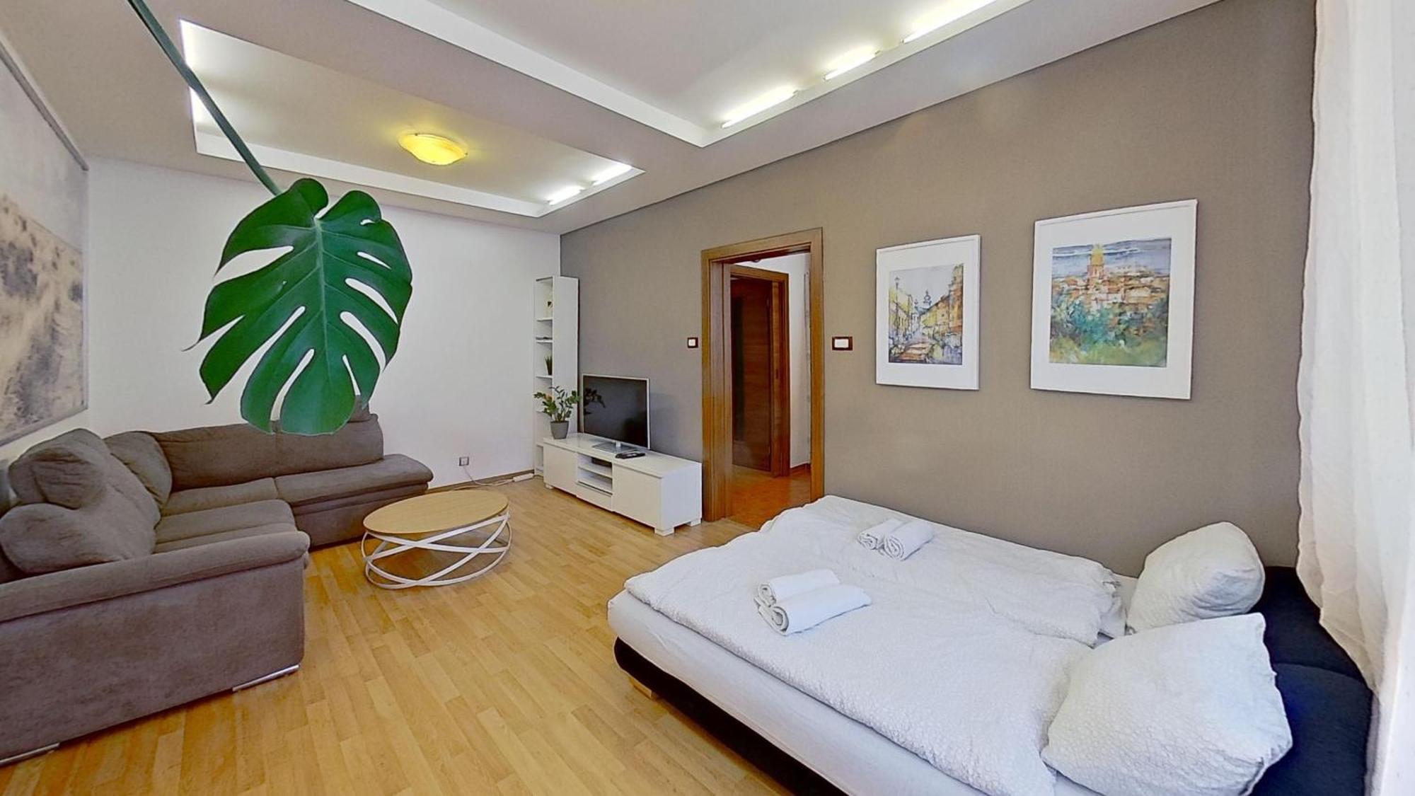 2Br Apt With Free Garage Parking, Close To The Historic Centre Bratislava Dış mekan fotoğraf