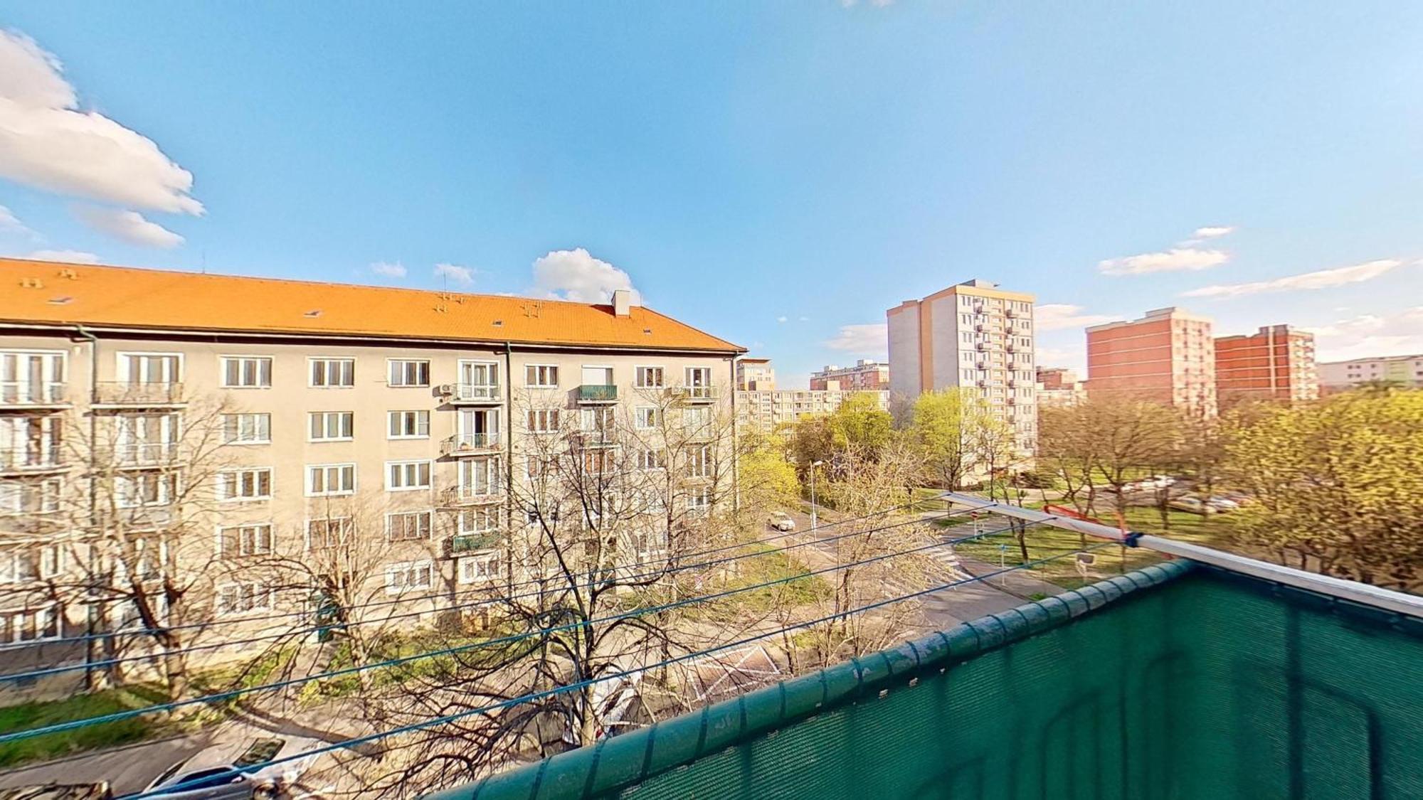 2Br Apt With Free Garage Parking, Close To The Historic Centre Bratislava Dış mekan fotoğraf