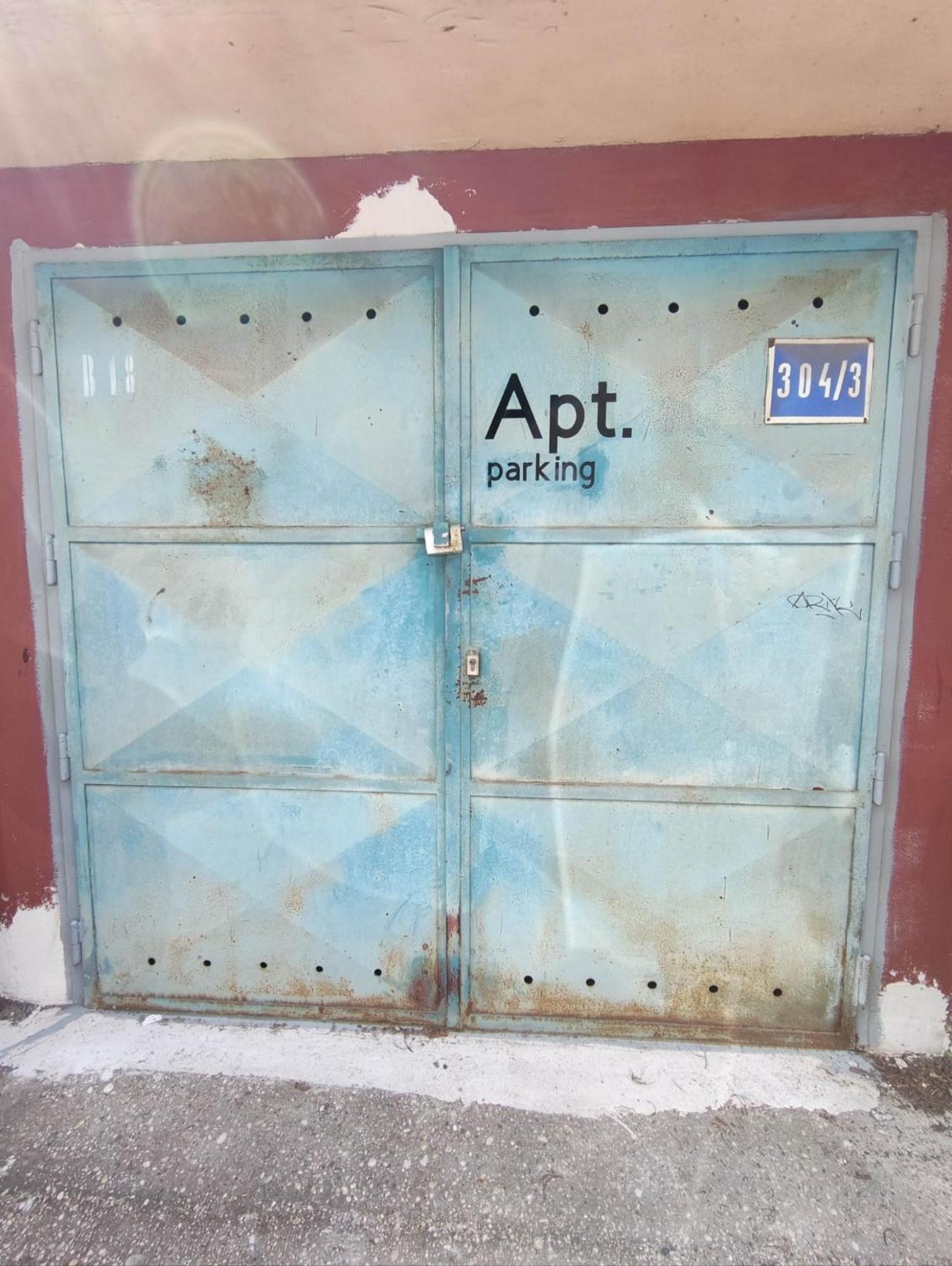 2Br Apt With Free Garage Parking, Close To The Historic Centre Bratislava Dış mekan fotoğraf